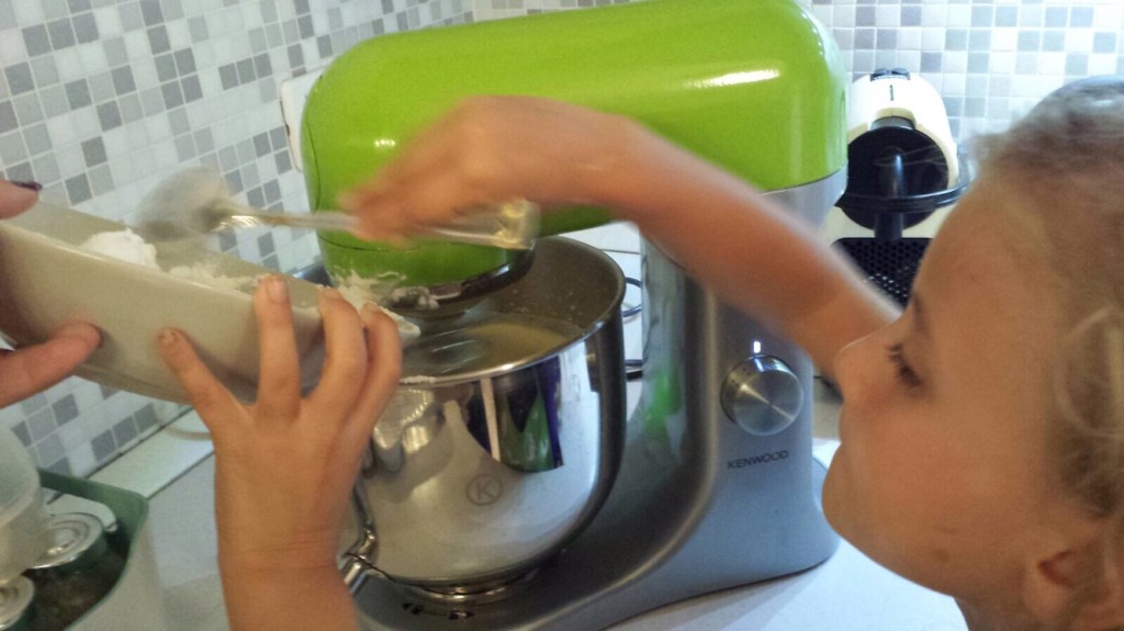 Ricetta a 4 mani (Vale e Giorgia) : Plumcake allo&nbsp;joghurt