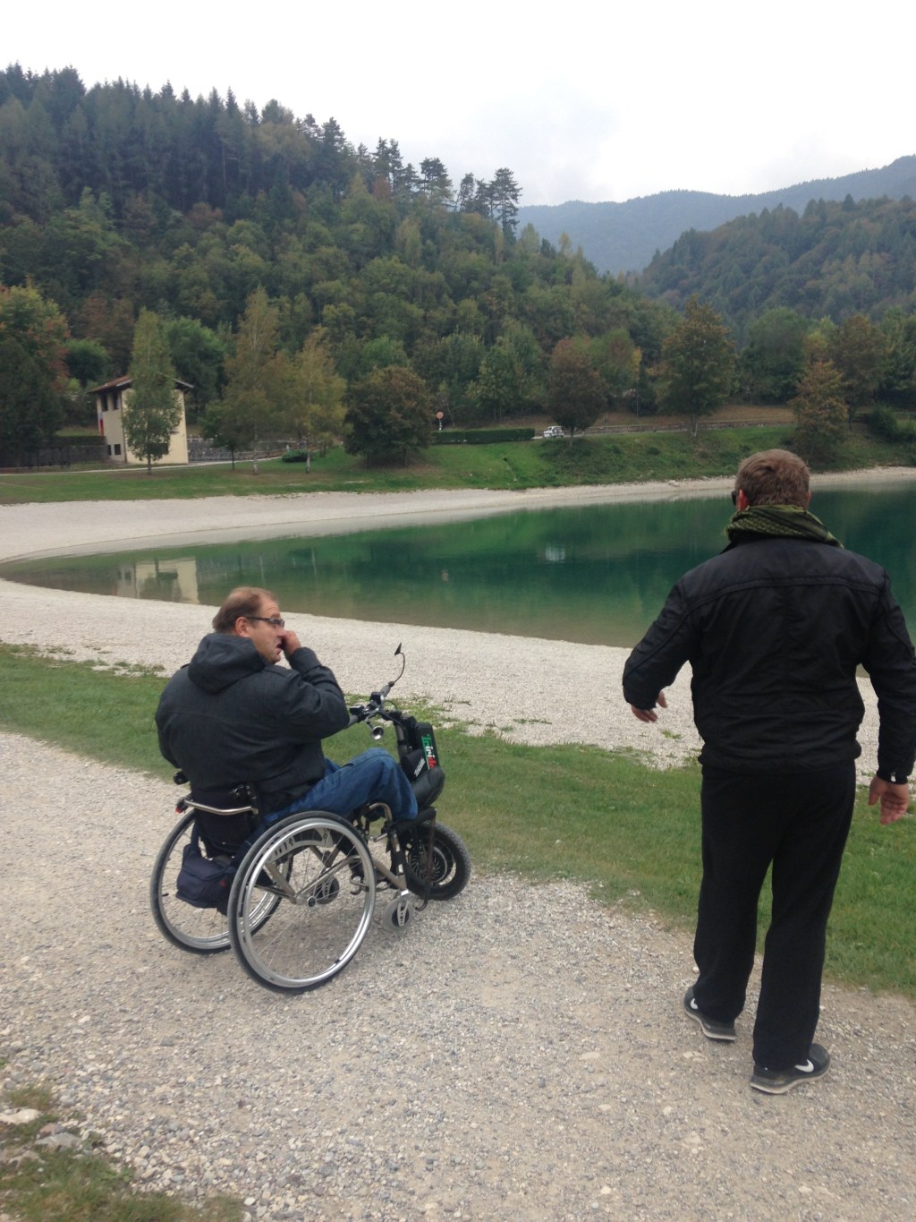 Non troppo lontano ….. ma troppo bello ! Il lago di Ledro con il furgoncino…..!