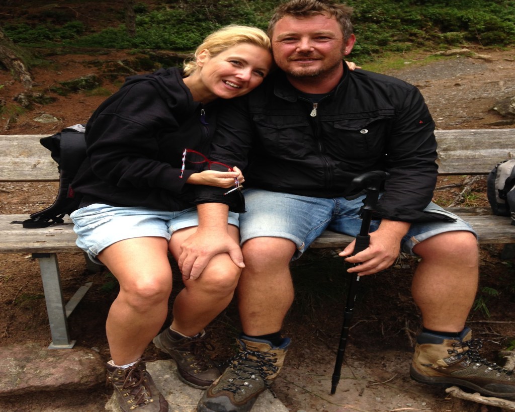 Ci aiutate a vivere quest’avventura ?? 300 km nella tundra norvegese il Pikaciccio….e una slitta trainata dai cani …..VOTATECI