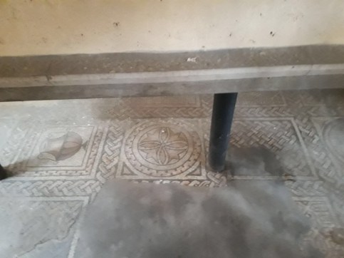 8e5368a2-9c55-43f2-9e53-bb2bce55c85e-1