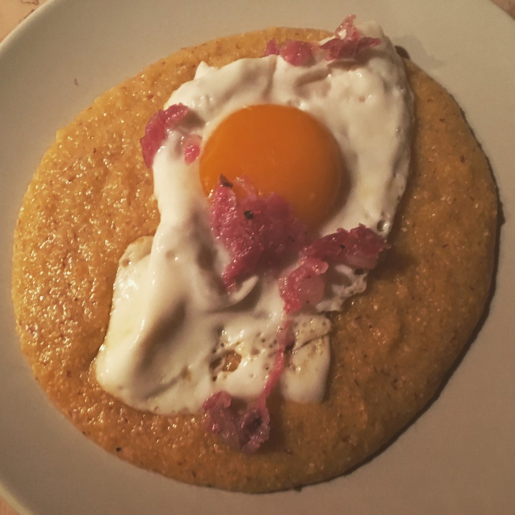 Semplicità e qualità …. polenta di Storo uova e&nbsp;soppressa